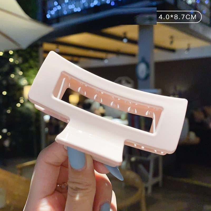 THE CANDY CLAW CLIP