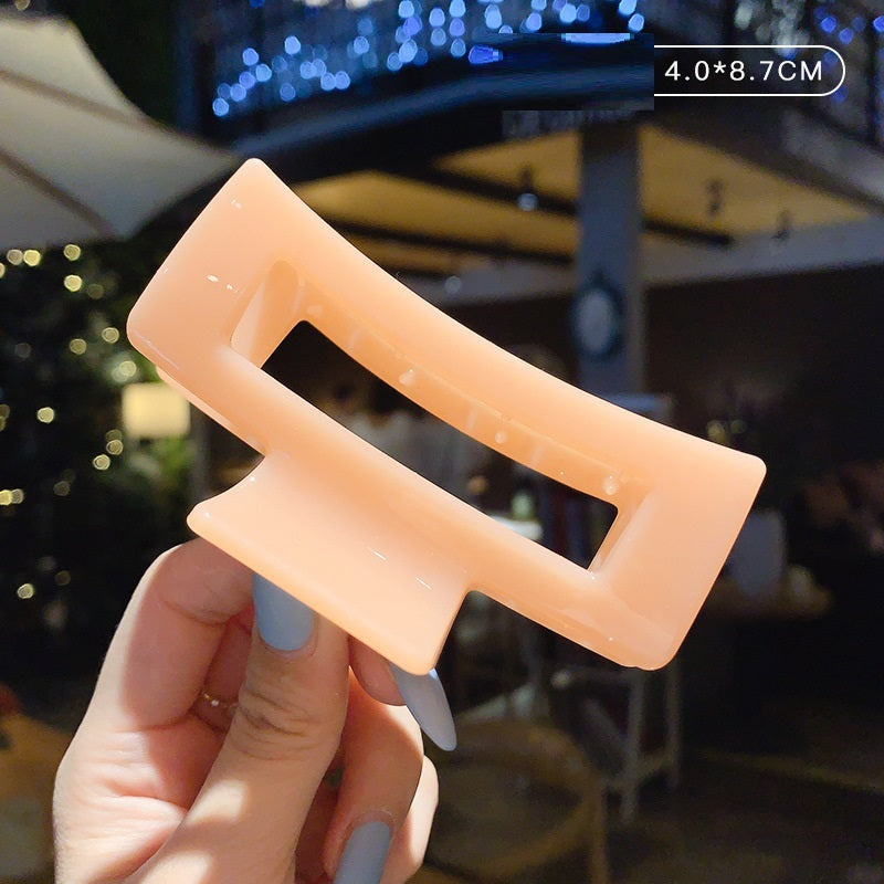 THE CANDY CLAW CLIP