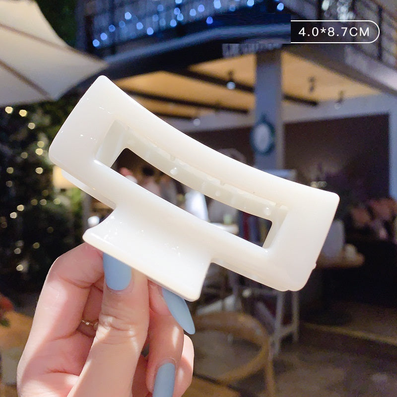 THE CANDY CLAW CLIP