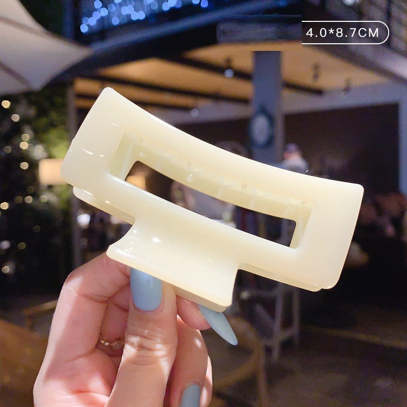 THE CANDY CLAW CLIP