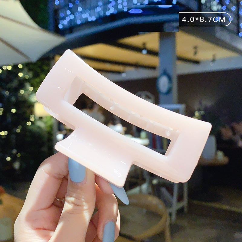 THE CANDY CLAW CLIP